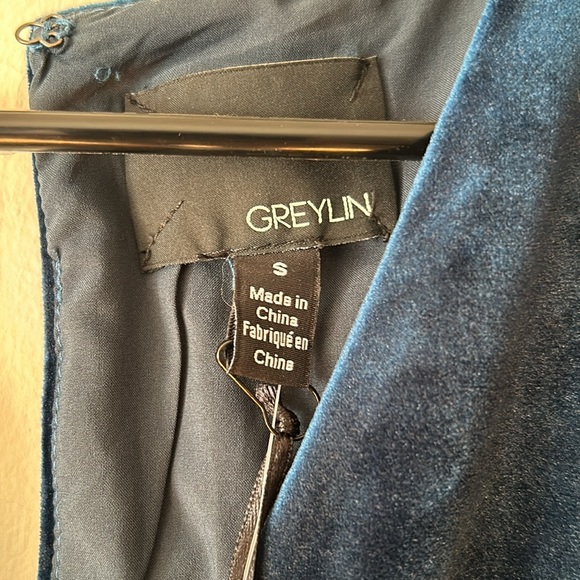 Luna Velvet Green Wide Leg Romper Jumpsuit Flutter Sleeves Anthropologie NWT - Picture 5 of 6